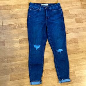 Signature Levi Strauss Shaping High Rise Super Skinny Contour Jeans Size 8